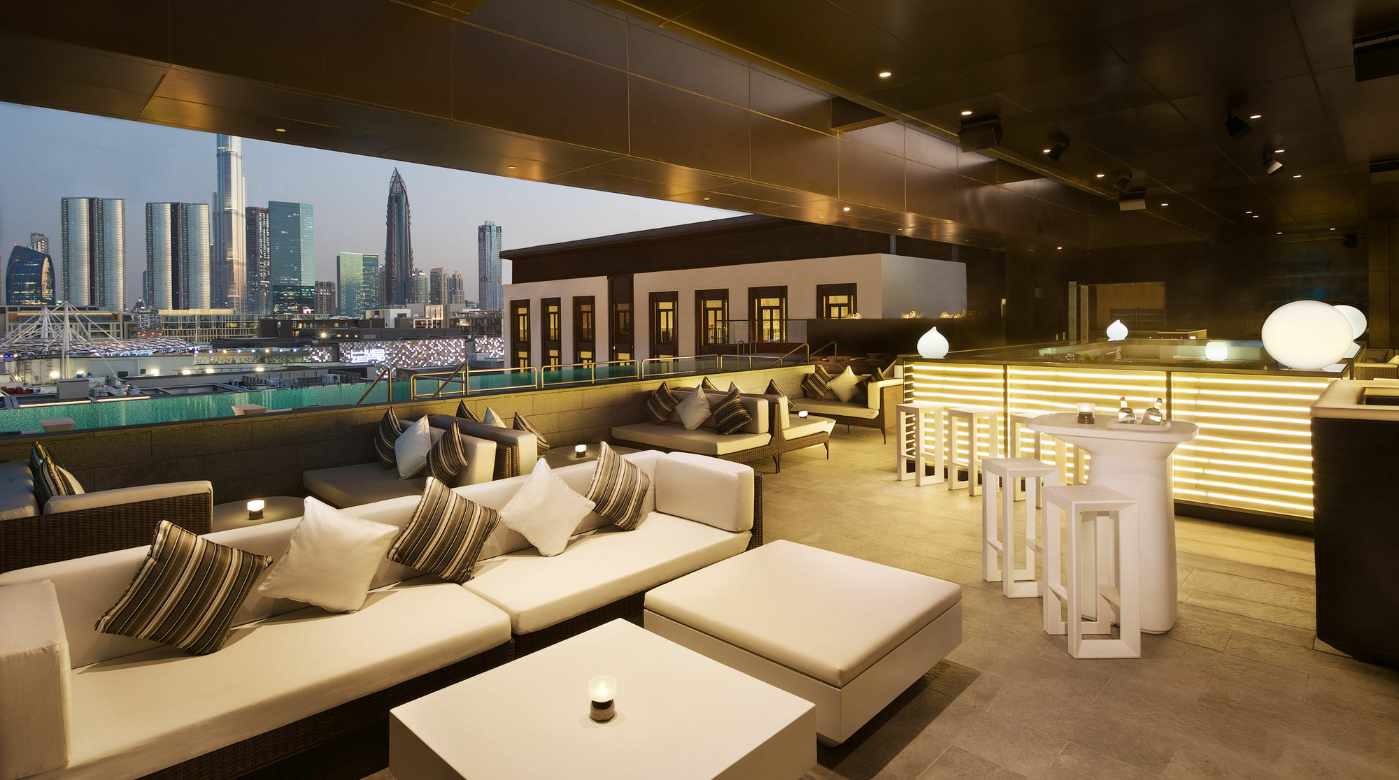 La Ville Hotel & Suites City Walk Dubai, Autograph Collection Exterior photo